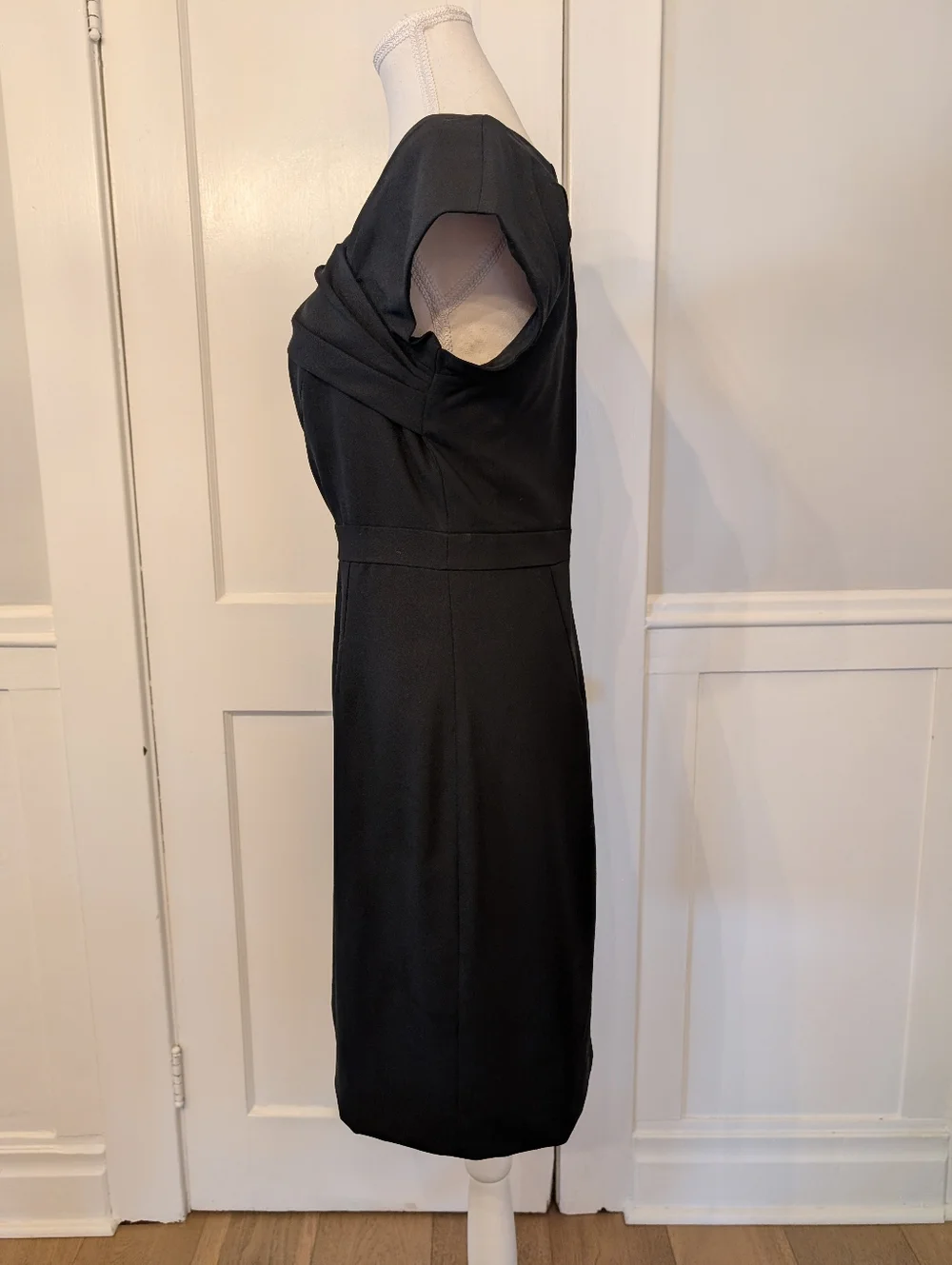 J Crew Elegant Black Women's Sheath Dress - Classic Cap Sleeve - Picture 2 of 4